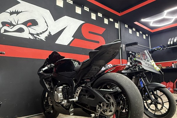 Moto deportiva